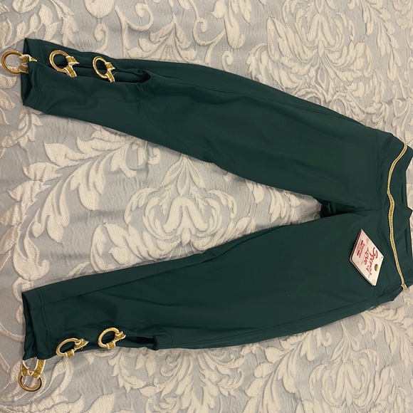 Leggings made Colombia.Enhances buttocks,defines the waist,flattens the abdomen - Picture 3 of 4